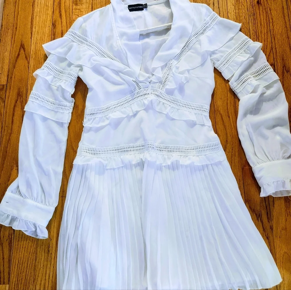 Romantic white dress NEW ruffled cutout details and pleated skirt. Shabby CHIC S - Picture 4 of 13